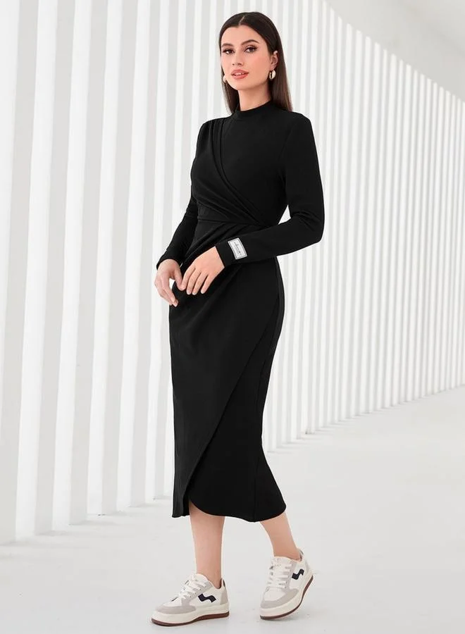 تايك تو فستان ميدي أسود بكسرات